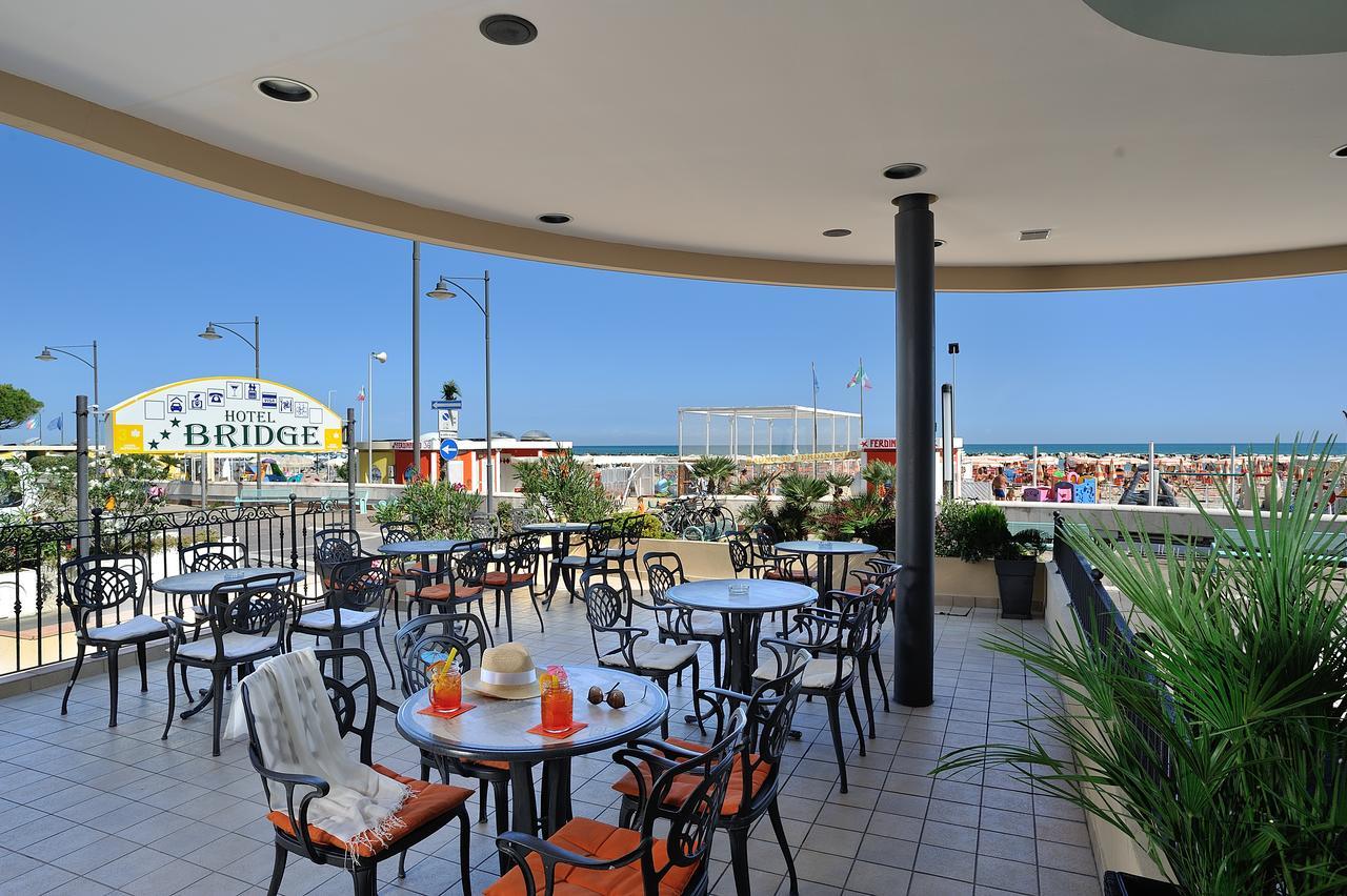 Hotel Bridge Bellaria-Igea Marina Exteriör bild